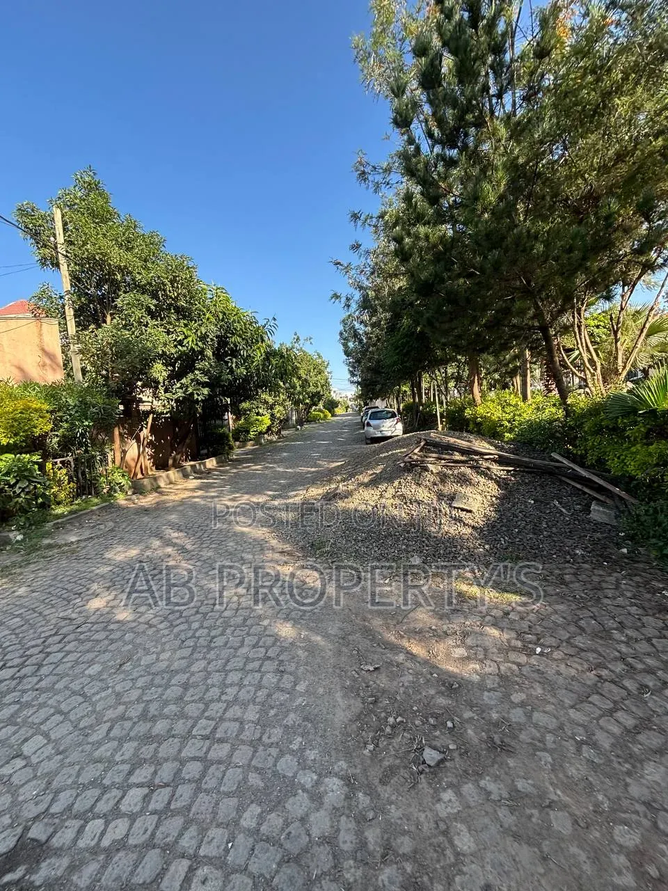 Furnished 8bdrm Villa in ለቡ ሙዝቃ ቤት, Nifas Silk-Lafto for sale