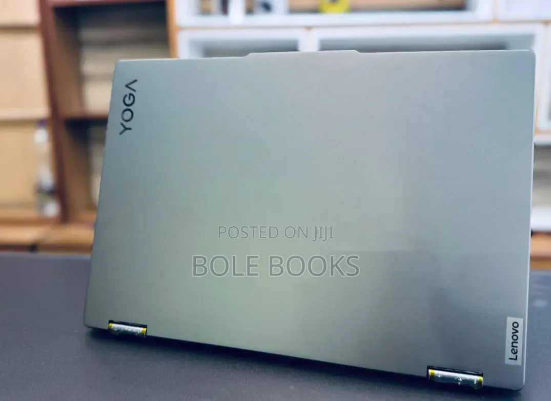 New Laptop Lenovo Yoga 7i 16GB Intel Core i7 SSD 512GB