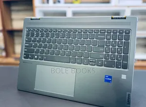 New Laptop Lenovo Yoga 7i 16GB Intel Core i7 SSD 512GB