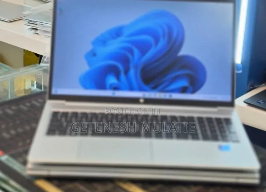 New Laptop HP 16GB Intel Core i7 SSD 512GB