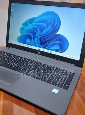 New Laptop HP 250 G7 8GB Intel Core i7 SSD 256GB