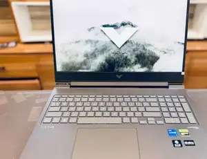 New Laptop HP Victus 15 16GB Intel Core i7 SSD 1T