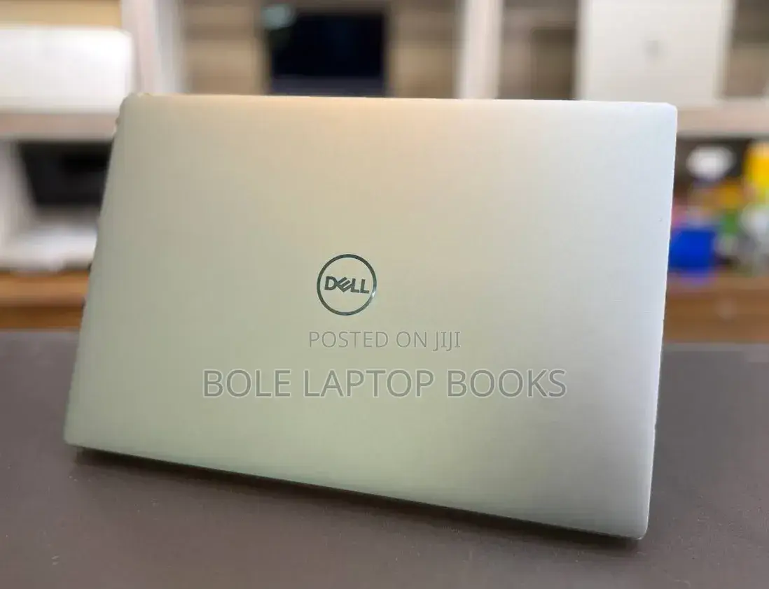 New Laptop Dell XPS 13 8GB Intel Core i5 SSD 256GB