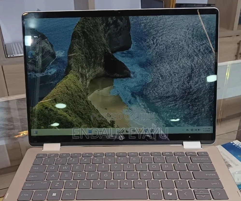 New Laptop HP OmniBook 5 14" 16GB Intel Core 7 SSD 512GB