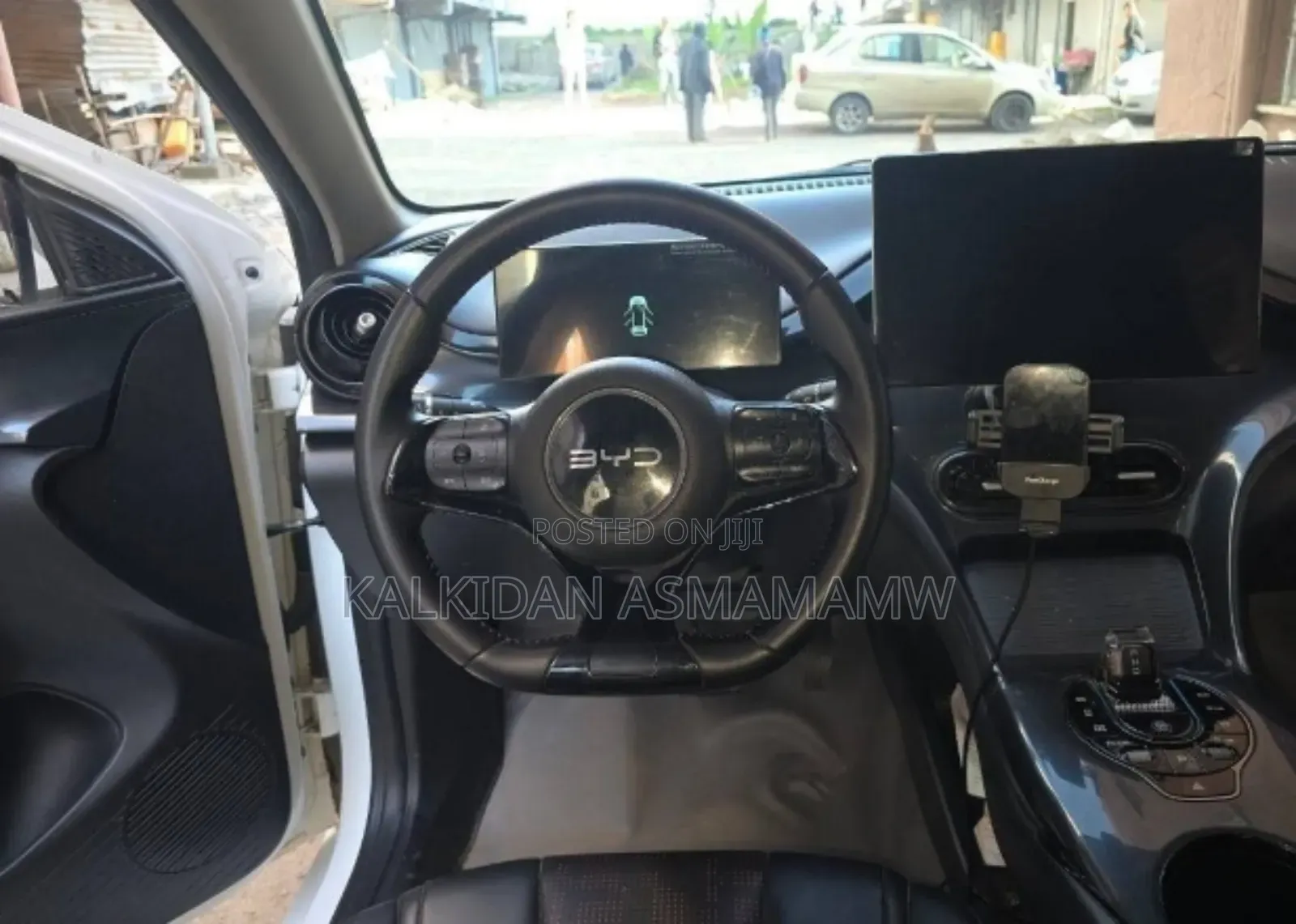 BYD E2 43 kWh 94 hp FWD 2023 White