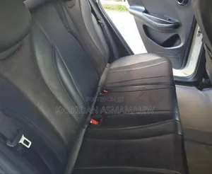 BYD E2 43 kWh 94 hp FWD 2023 White