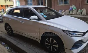 BYD E2 43 kWh 94 hp FWD 2023 White