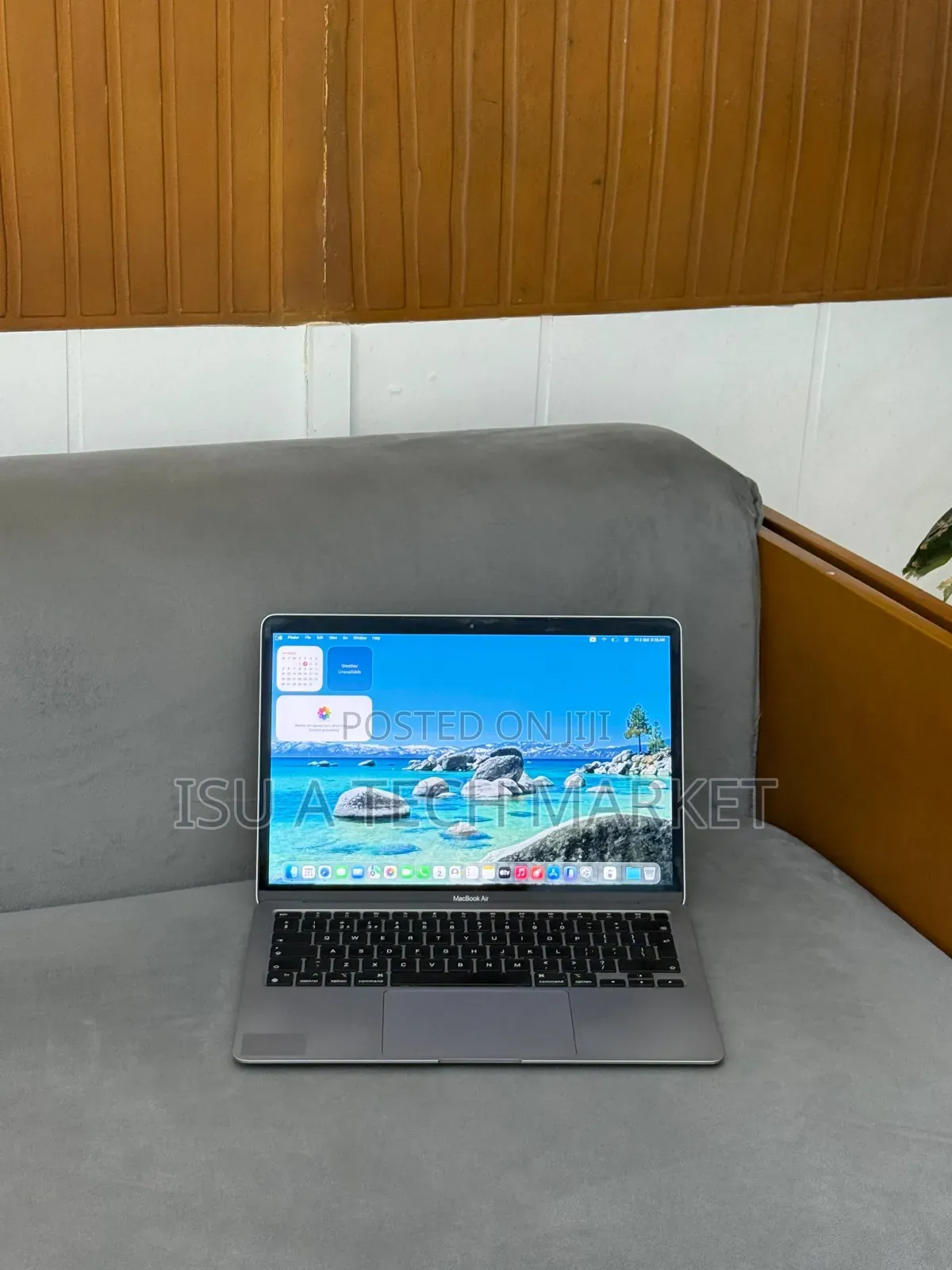 New Laptop Apple MacBook Air 2020 M1 8GB Apple M1 SSD 256GB