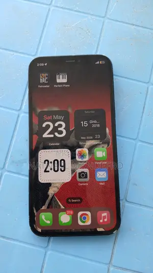 Apple iPhone 12 64 GB Black