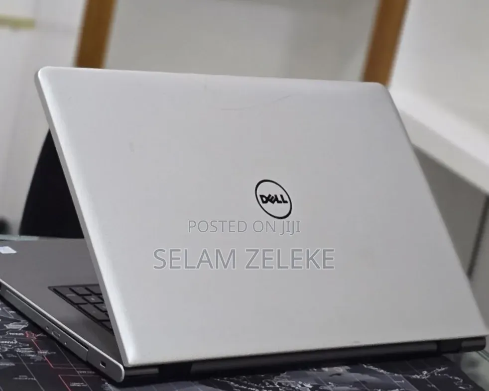 New Laptop Dell Inspiron 17 5759 8GB Intel Core i5 HDD 1T