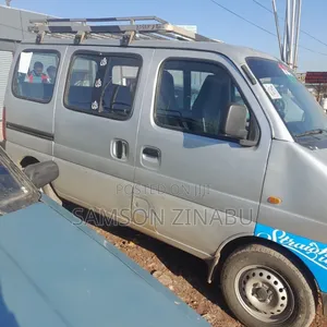 Suzuki Eeco 2025 Gray