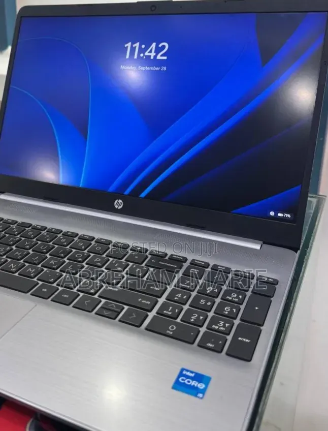 New Laptop HP Stream Notebook 8GB Intel Core i5 SSD 512GB