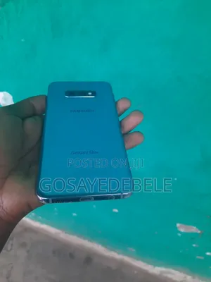 Samsung Galaxy S10e 128 GB Blue