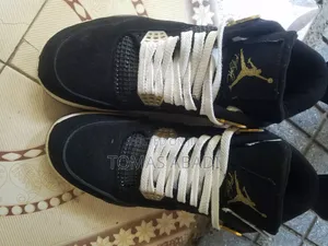 Jordan 4 Shose