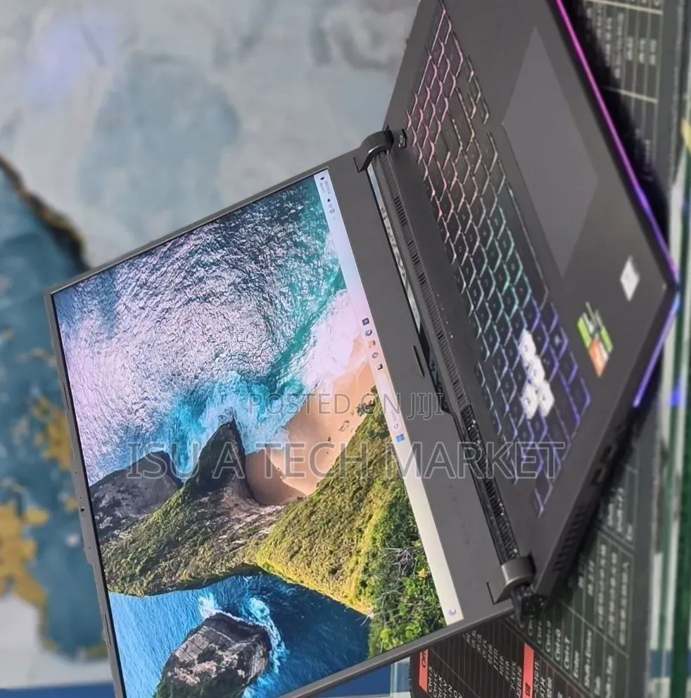 New Laptop Asus ROG Strix G17 16GB AMD Ryzen 9 SSD 1T