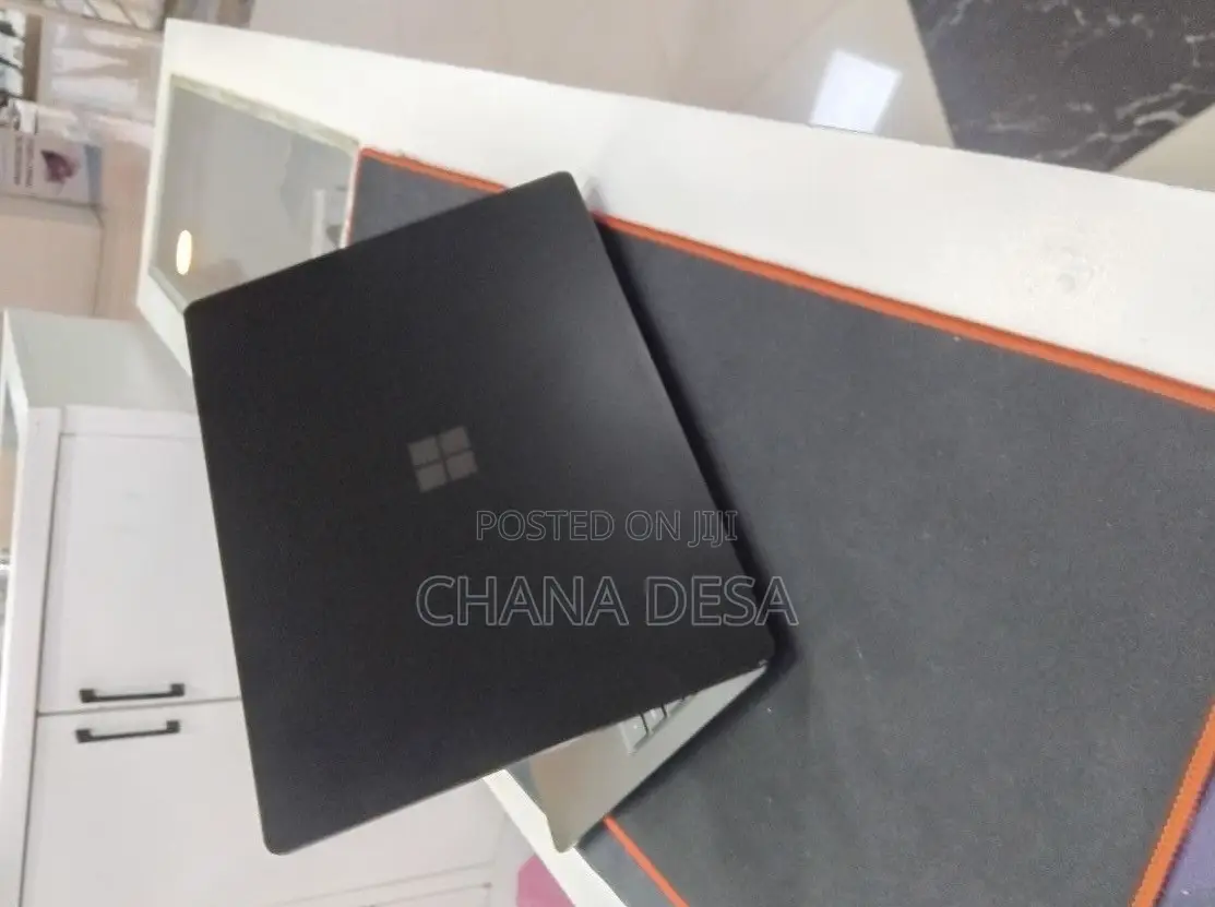 New Laptop Microsoft Surface Laptop 5 16GB Intel Core i7 SSD 256GB