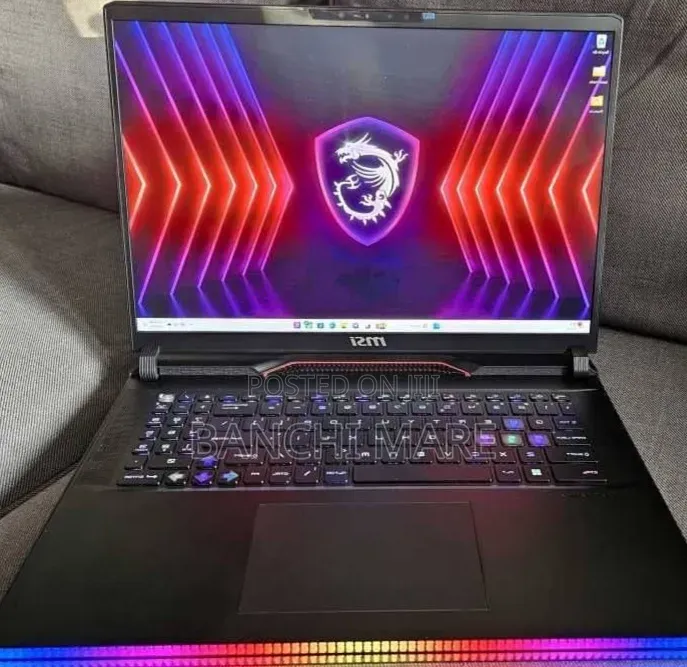 New Laptop MSI Raider GE68HX 13VI-202US 32GB Intel Core i9 SSD 1T