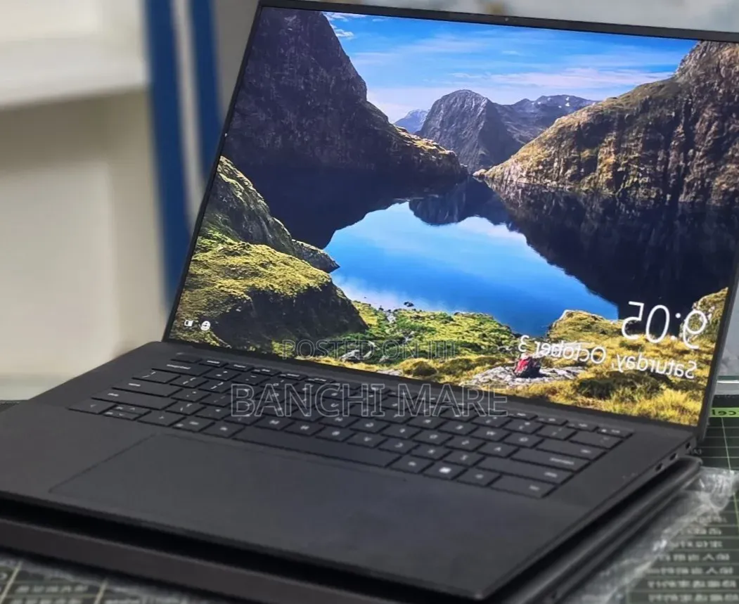 New Laptop Dell Precision 5570 16GB Intel Core i7 SSD 512GB