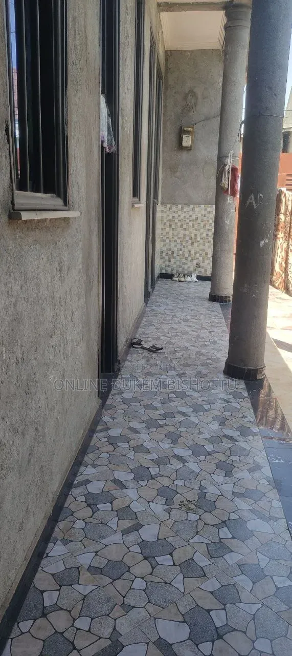 Furnished 9bdrm Villa in Bishoftu Dukem, Oromia-Finfinne for sale