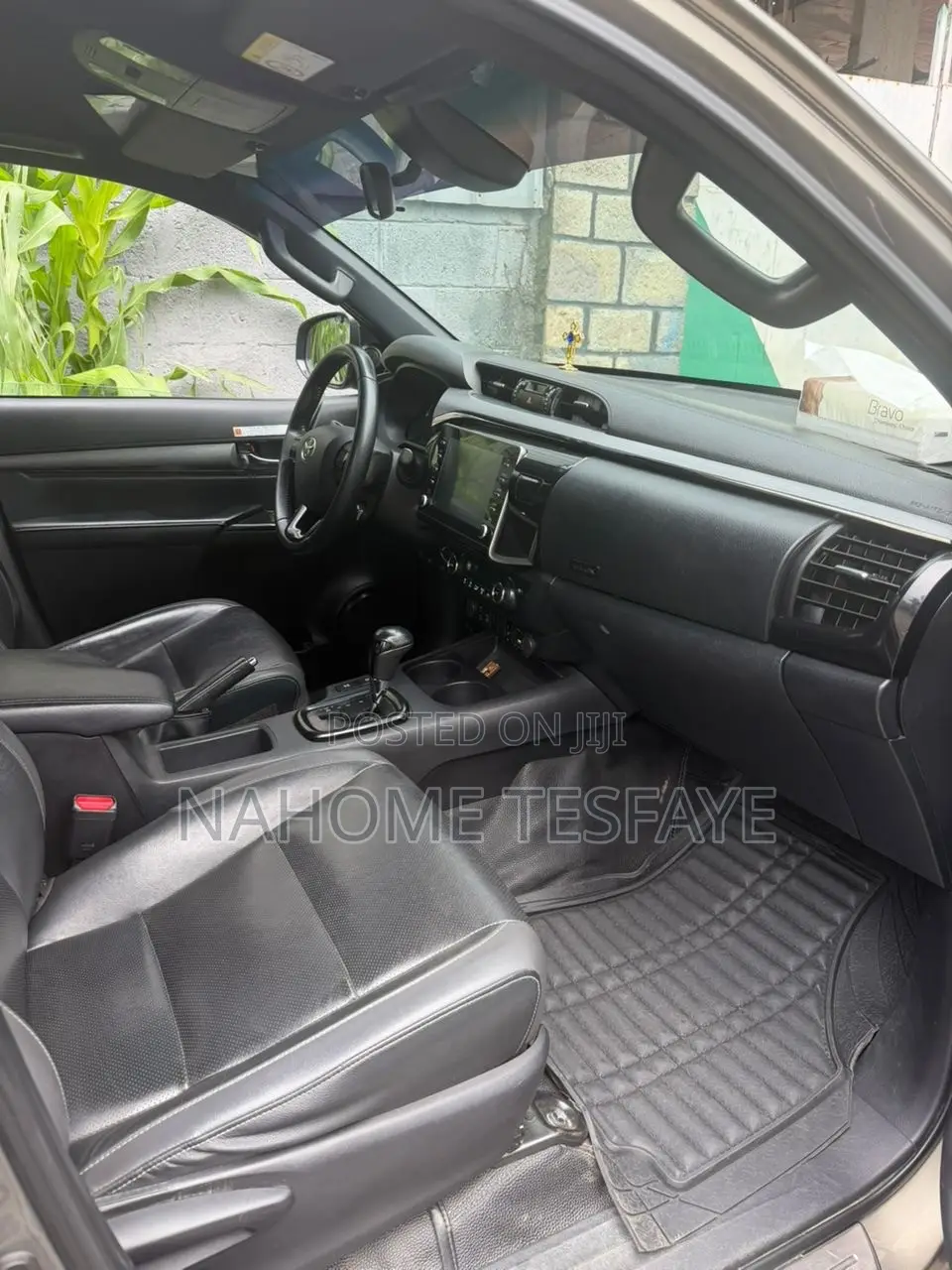 Toyota Hilux 2021 Burgundy