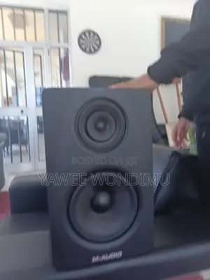 M-Audio Pair of Studio Monitors 8inches