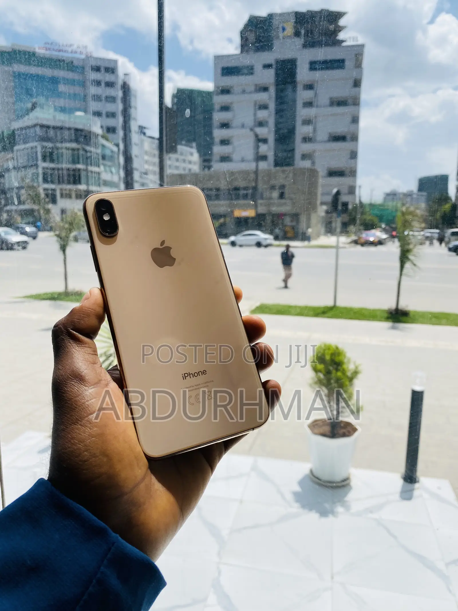 Apple iPhone XS Max 64 GB Gold