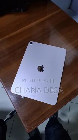 New Apple iPad Air 64 GB
