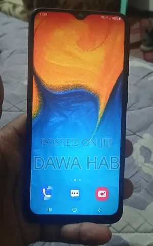 Samsung Galaxy A20 32 GB Black