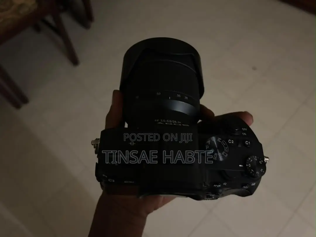 Sony Alpha Mark 3 28-70lens