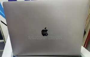 New Laptop Apple MacBook 2019 16GB Intel Core i7 SSD 512GB
