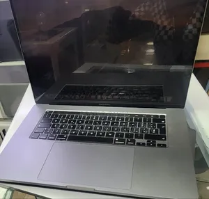 New Laptop Apple MacBook 2019 16GB Intel Core i7 SSD 512GB