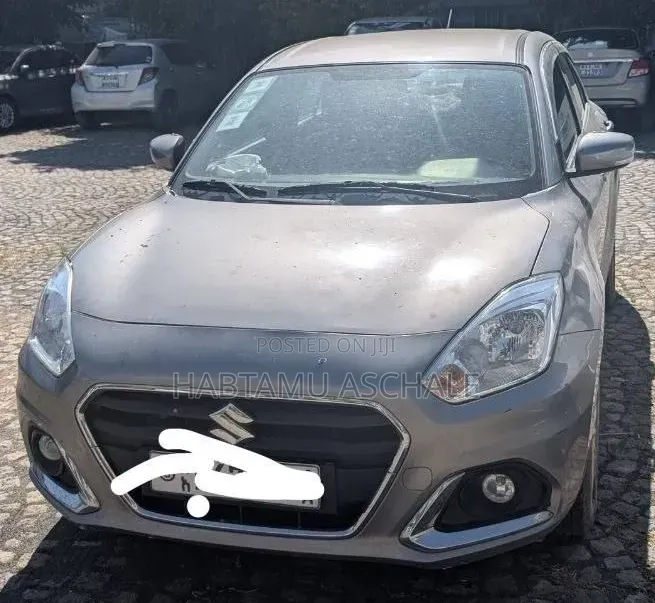 Suzuki Dzire 2022 Silver