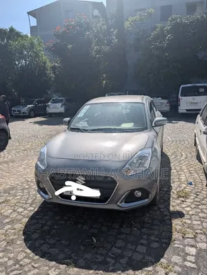 Suzuki Dzire 2022 Silver