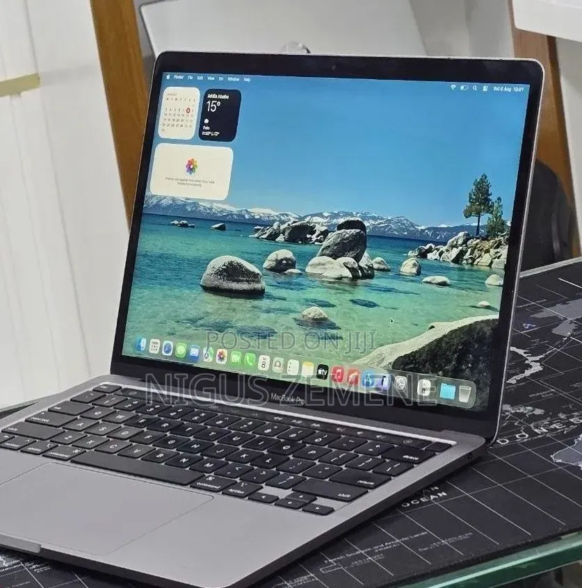 New Laptop Apple MacBook Pro 2022 M2 16GB Apple M2 SSD 256GB