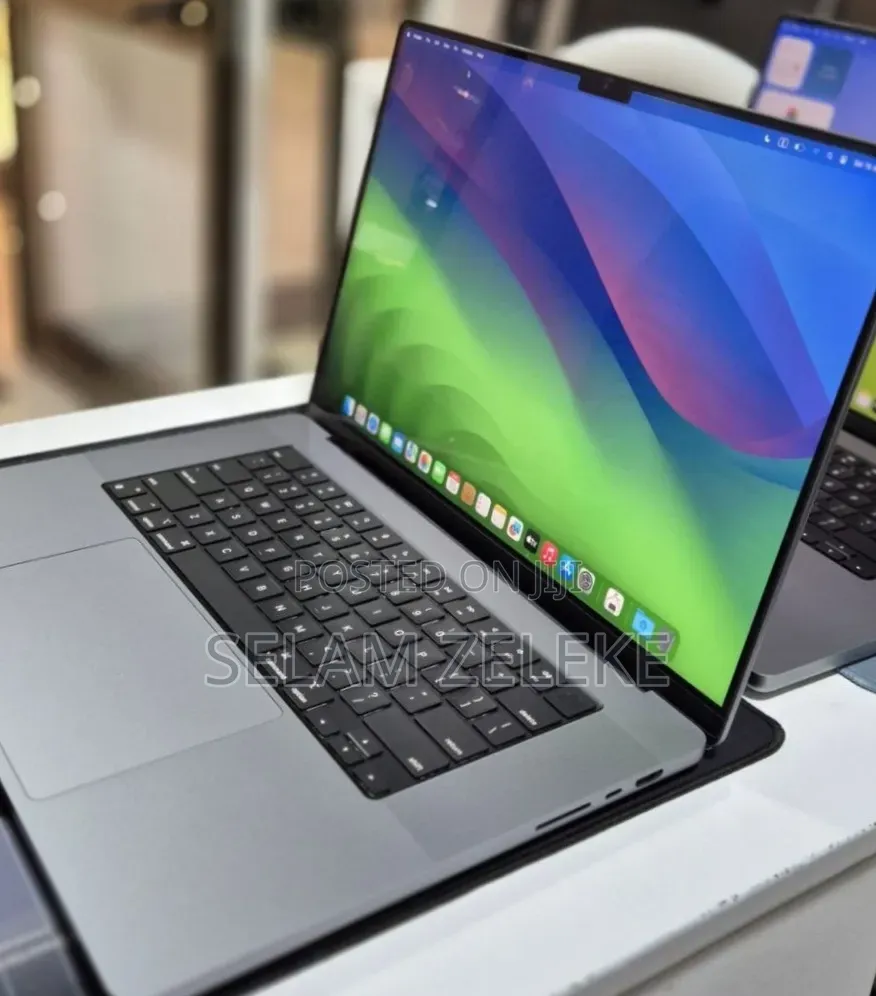 New Laptop Apple MacBook Pro 2021 M1 Max 64GB Apple M1 Max SSD 1T