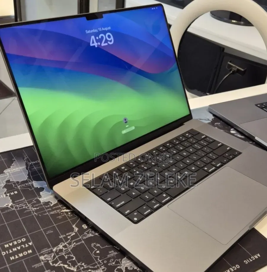 New Laptop Apple MacBook Pro 2021 M1 Max 64GB Apple M1 Max SSD 1T