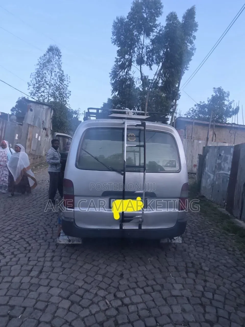 Toyota HiAce 2002 Grey