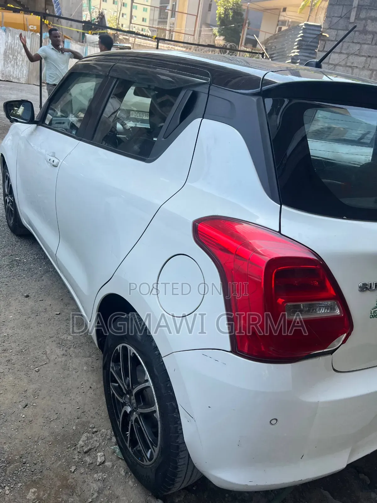 Suzuki Swift 2021 White