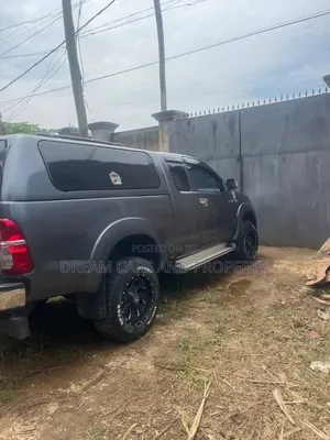 Toyota Hilux 2.5 D-4D 4X4 SRX 2010 Black