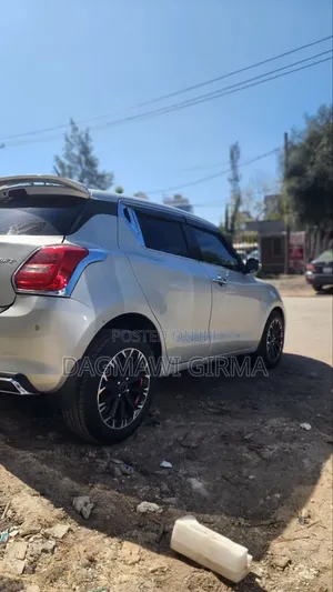 Suzuki Swift 2021 White