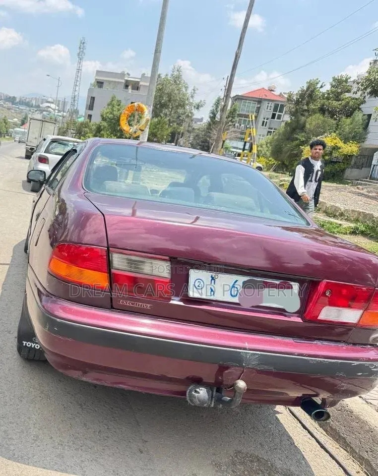 Toyota Carina E 1.6 Hatchback 1994 Brown