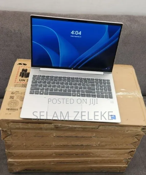 New Laptop HP ProBook 460 G11 16GB Intel Core Ultra 7 SSD 512GB
