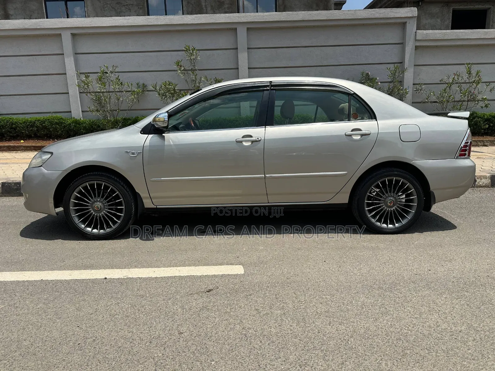 Toyota Corolla Verso 1.8 Luna Automatic 2007 Gold
