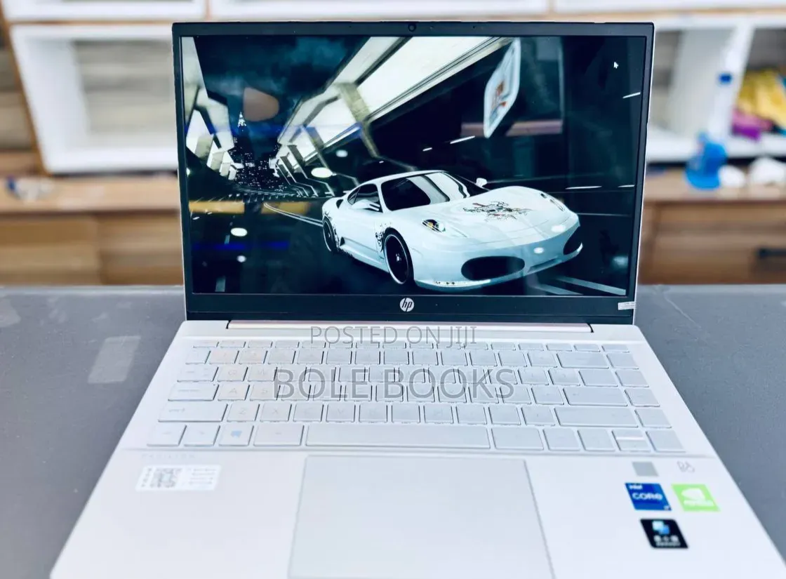 New Laptop HP Pavilion 14 16GB Intel Core i7 SSD 512GB