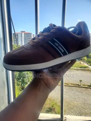 Lee Cooper