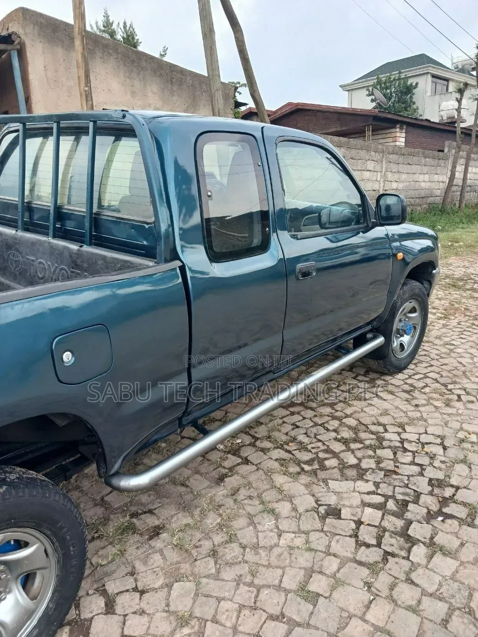 Toyota Hilux 2000 Blue