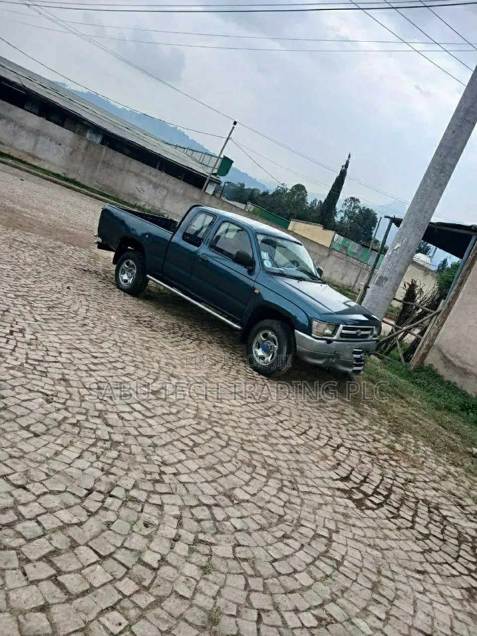 Toyota Hilux 2000 Blue