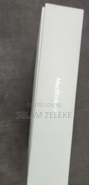 New Laptop Apple MacBook Air 2020 M1 8GB Apple M1 SSD 256GB