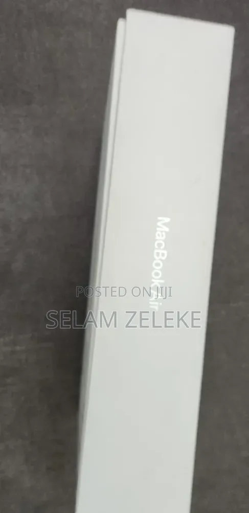 New Laptop Apple MacBook Air 2020 M1 8GB Apple M1 SSD 256GB