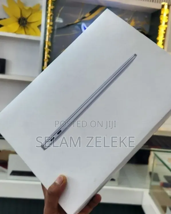 New Laptop Apple MacBook Air 2020 M1 8GB Apple M1 SSD 256GB